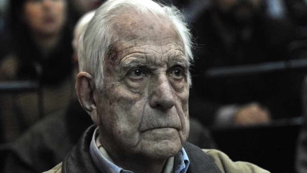 O ex-ditador argentino Reynaldo Bignone foi condenado a 20 anos de prisão