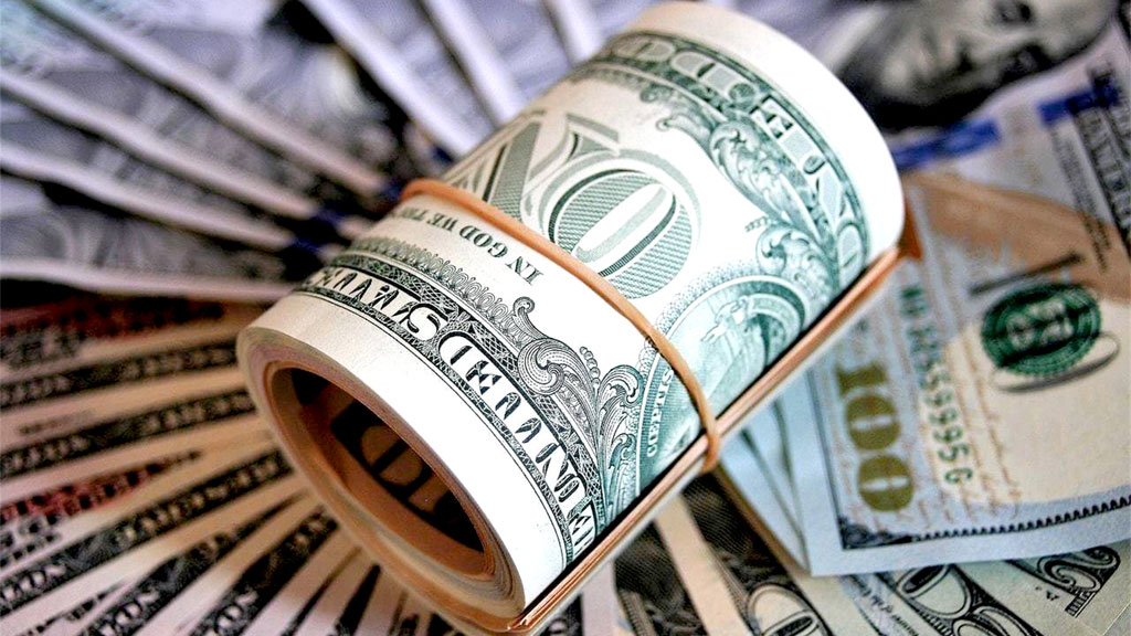O Banco Central vendeu nesta terça-feira 5.100 contratos de swap cambial reverso, de oferta de até 12.000, e US$ 255 milhões em moeda à vista