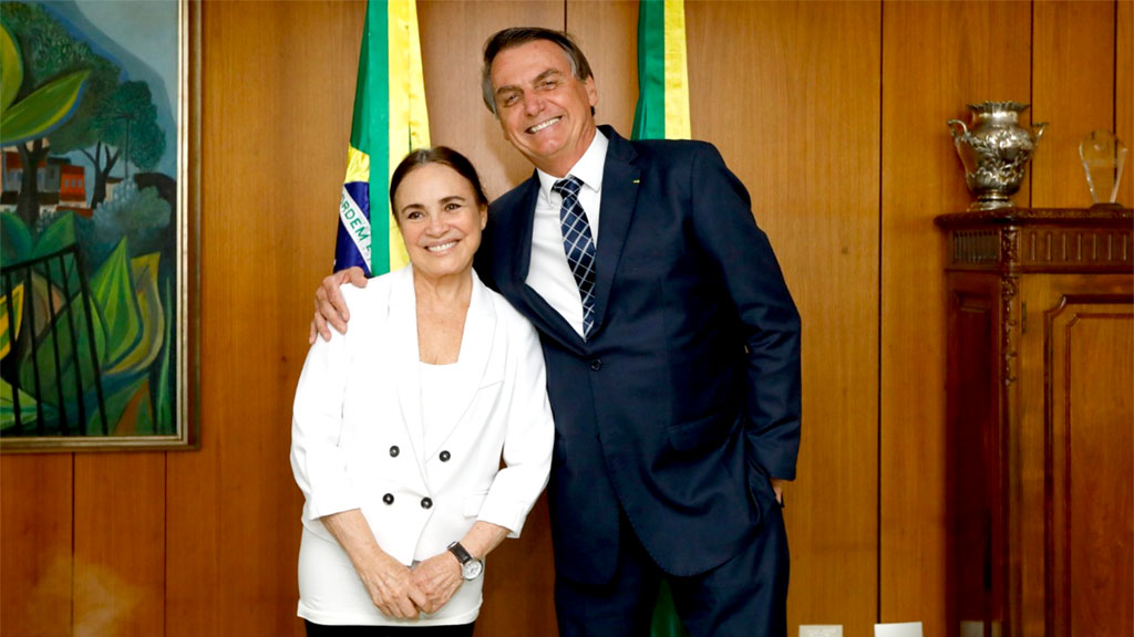 A atriz Regina Duarte está convidada por Bolsonaro a assumir a secretaria de Cultura