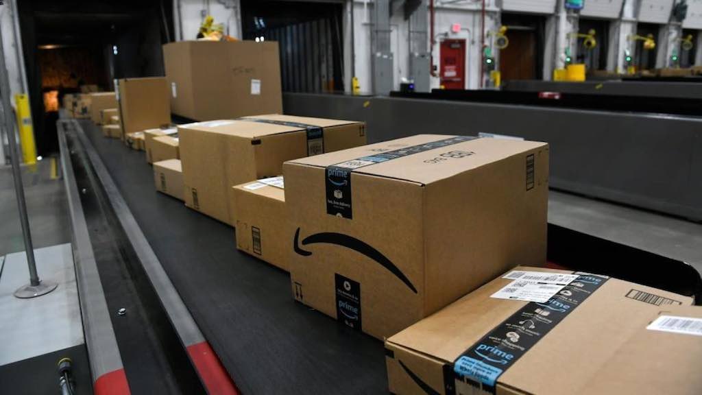 A Amazon anunciou nesta segunda-feira que gastará US$ 500 milhões em bônus único a seus funcionários e parceiros