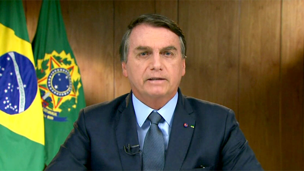 No discurso virtual, para um Plenário quase vazio, Bolsonaro conta estórias sobre a realidade brasileira