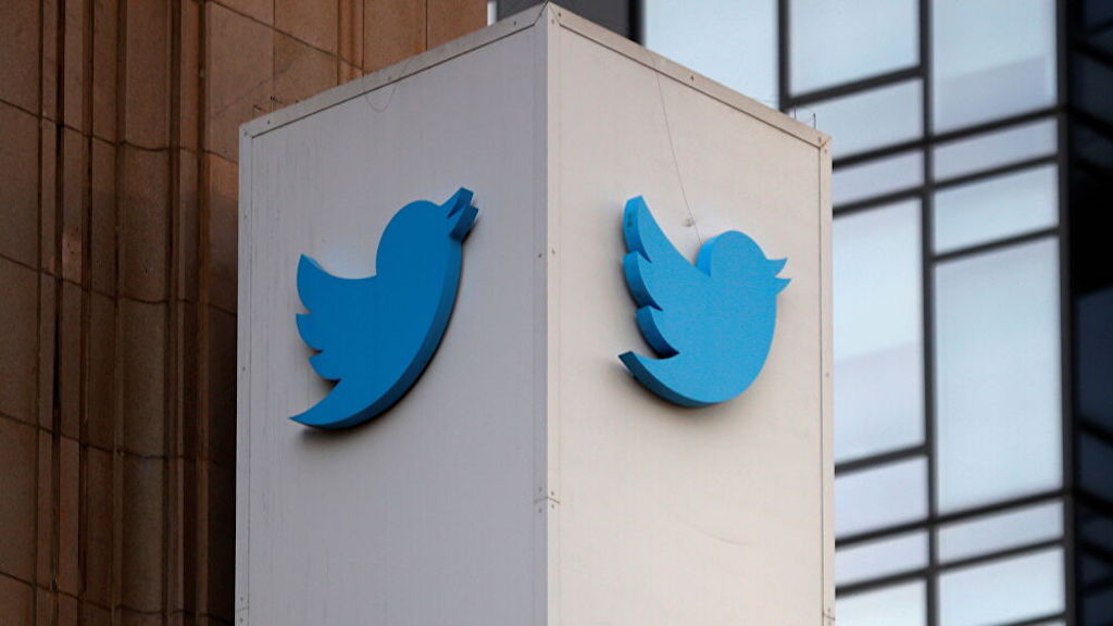 A conta do Twitter, bem como de outras redes sociais de Donald Trump, ainda presidente dos EUA, foi banida