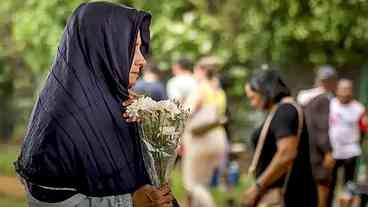 Cemitérios de todo o país recebem homenagens aos antepassados