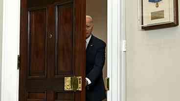 Joe Biden promete 'transição pacífica' após vitória de Donald Trump