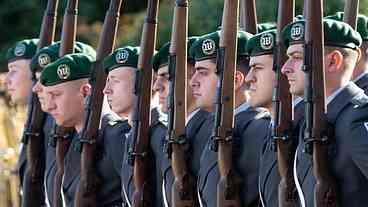 Alemanha aprova alistamento militar voluntário