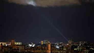 Forças russas atingem infraestrutura da Ucrânia no maior ataque de drones