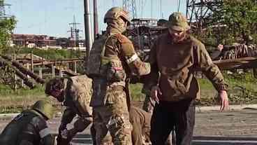 Governo ucraniano acusa Rússia de forçar soldados a cometer suicídio