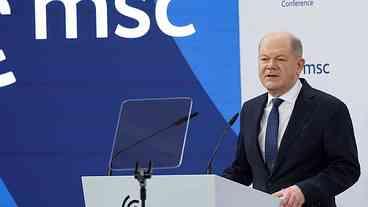 Olaf Scholz rebate discurso de Vance e acusa ‘interferência’