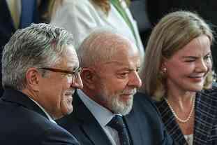 Lula consolida presença do PT na reforma ministerial