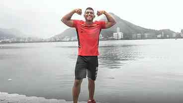 Isaquias Queiroz conquista ouro na Copa Brasil de Canoagem