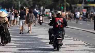 Novas regras nas praias do Rio: ajustes e incertezas