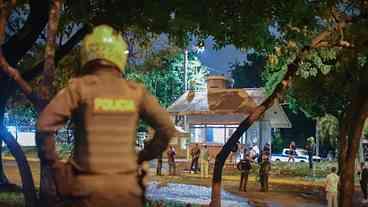 Colômbia oferece US$ 730 mil por mandante de atentado