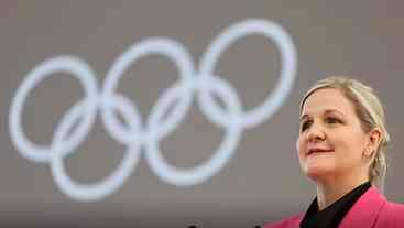 Kirsty Coventry é a nova presidente do COI