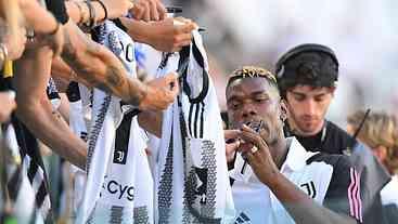 Pogba mira retorno e critica Juventus