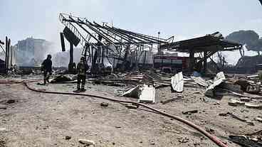 Explosão em posto de combustível fere 40 em Roma