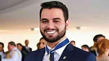 Embaixador Confirma que Martins Não Acompanhou Bolsonaro