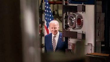 FBI faz busca por documentos secretos em casa de praia de Biden