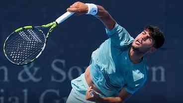 Alcaraz avança em Cincinnati antes da chuva