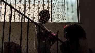 Centros de Acolhimento no Rio: Condições Precárias