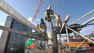 Trabalhadores e o Impacto do Calor Extremo