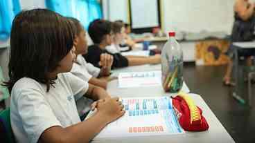 Alfabetização: Prioridade Política no Brasil