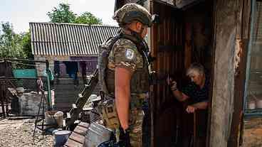 Fuga Forçada no Donbass: Ucranianos em Perigo