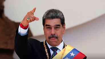 Maduro vê em ‘assédio’ chance de fortalecer defesa da Venezuela