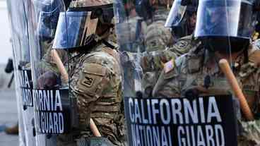 Juiz Bloqueia Mobilização de Tropas em Los Angeles