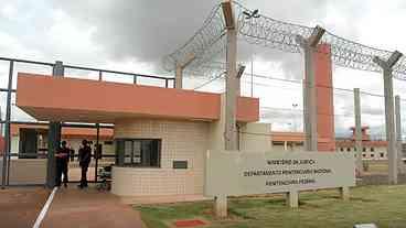 Bloqueadores de Sinal em Presídios do Rio