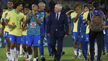 Brasil vence Chile e se mantém invicto com Ancelotti