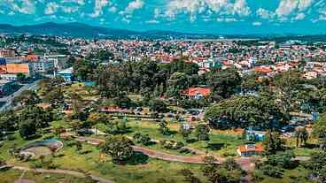 IBGE Mapeia Áreas Verdes Urbanas no Brasil