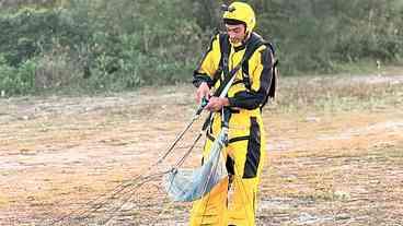 Empresário Gabriel Farrel morre em salto de paraquedas