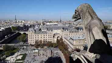 Torres da Catedral de Notre-Dame Reabrem ao Público