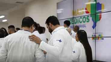 Governo Apoia Estudantes de Medicina de Baixa Renda