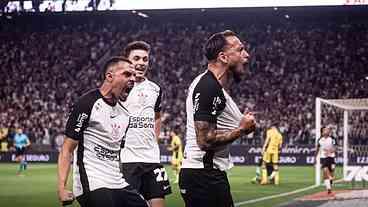 Corinthians encerra jejum e vence Mirassol por 3 a 0