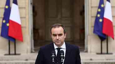 Crise Política na França: Renúncia de Sébastien Lecornu