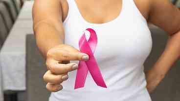 Outubro Rosa: saúde da mulher em primeiro lugar