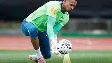 Goleiro John Celebra Convocação para a Seleção Brasileira