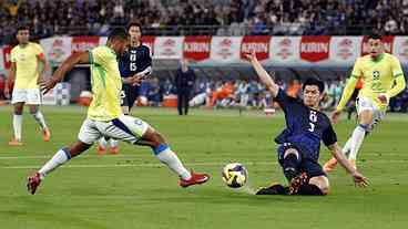 Japão vence Brasil pela primeira vez na história