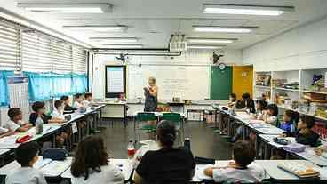 Valorização da Educação: Professoras e Professores