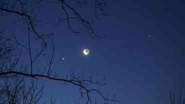 Lua e Via Láctea: Espetáculo no Céu Brasileiro