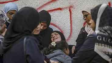 Após mais de 100 mortos, Israel retoma cessar-fogo em Gaza