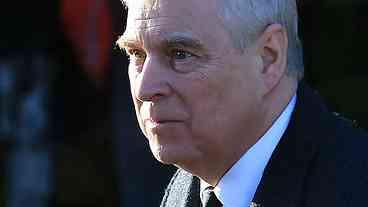 Príncipe Andrew Perde Títulos Reais Oficialmente