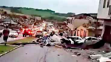 Tornado Devasta Rio Bonito do Iguaçu em 20 Minutos