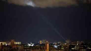 Ucrânia volta a ser alvo de drones e mísseis hipersônicos russos