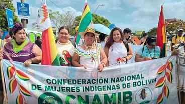 Indígenas Sul-Americanos em Belém por Direitos