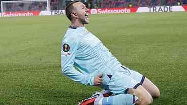 Bologna vence RB Salzburg na Europa League