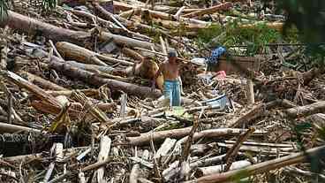 Mortes em inundações na Ásia sobem para 1,2 mil