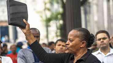 Um convite ao desarmamento de almas