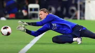 Safonov fratura mão na final contra o Flamengo